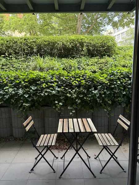Wohnen mit Charakter: Kompaktes Apartment in Steglitz — photo 1